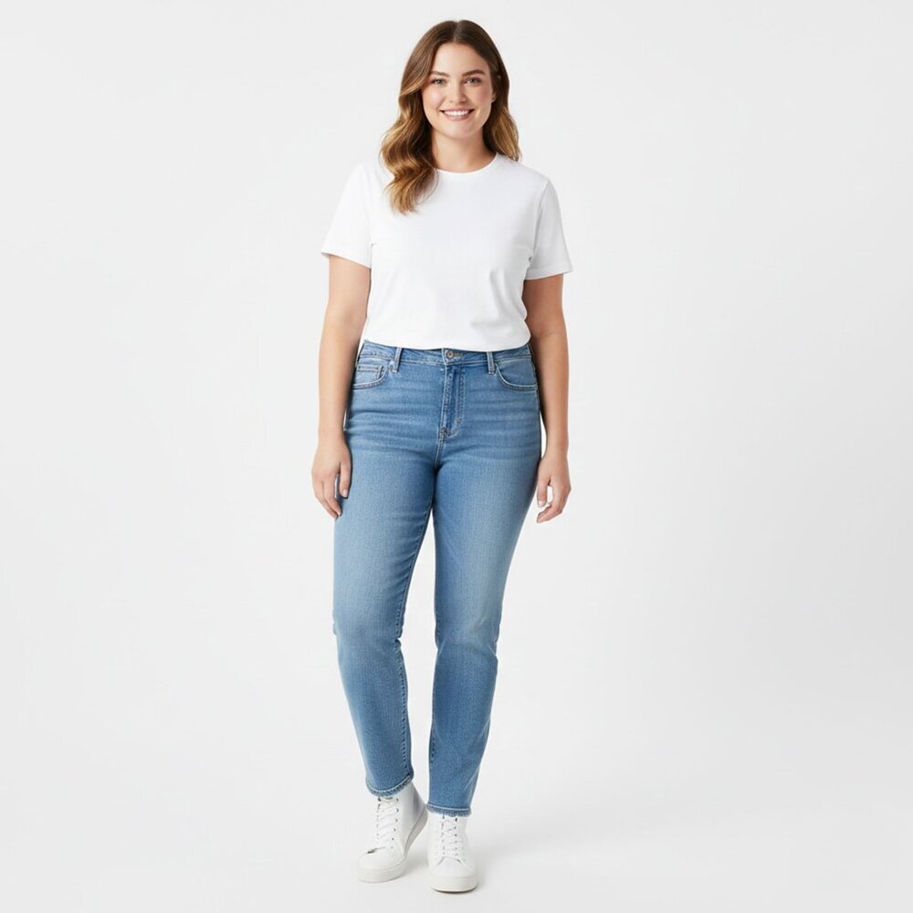 NWT Levis Premium 724 High Rise Straight Leg Jeans Light Med Wash Stretch Denim